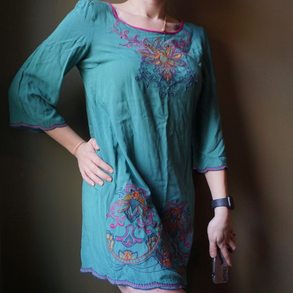 FLYING TOMATO Embroidered Tunic - Picture 4 of 6